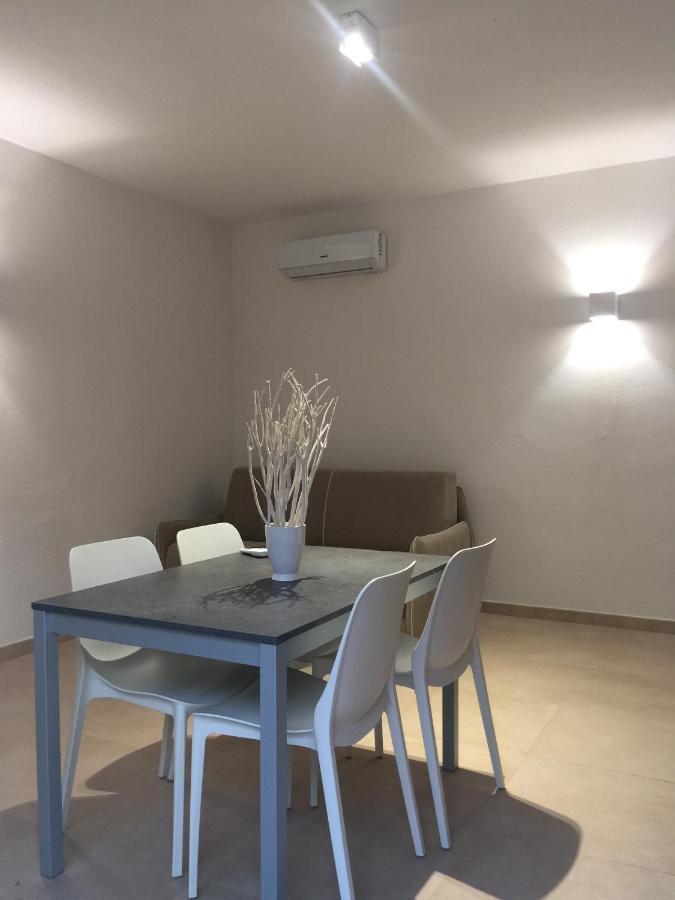 דירות אולביה Casa Charme מראה חיצוני תמונה