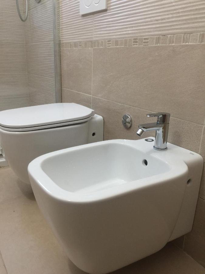 דירות אולביה Casa Charme מראה חיצוני תמונה